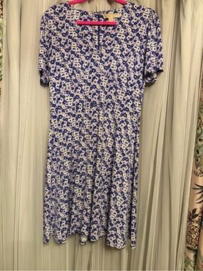 Michael Kors Blue and White Floral Short Sleeve Mini Dress